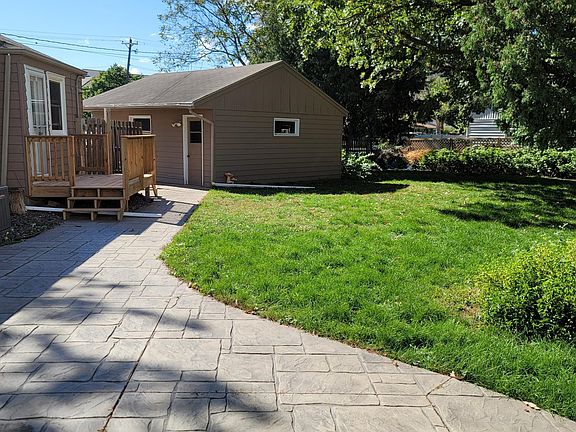 4th image of 2887 Hamline Ave N