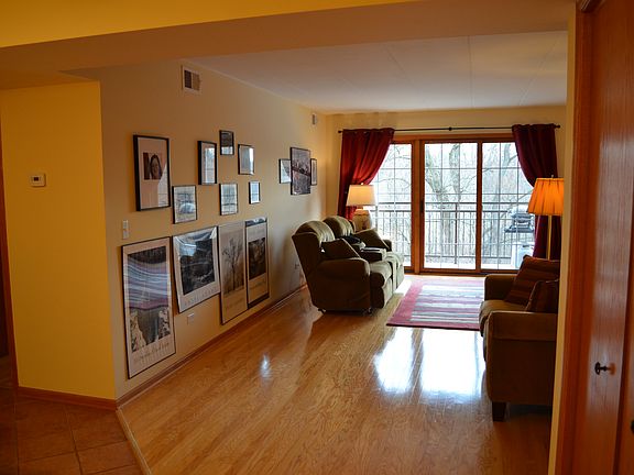 4th image of 8733 Willow Blvd APT 3C