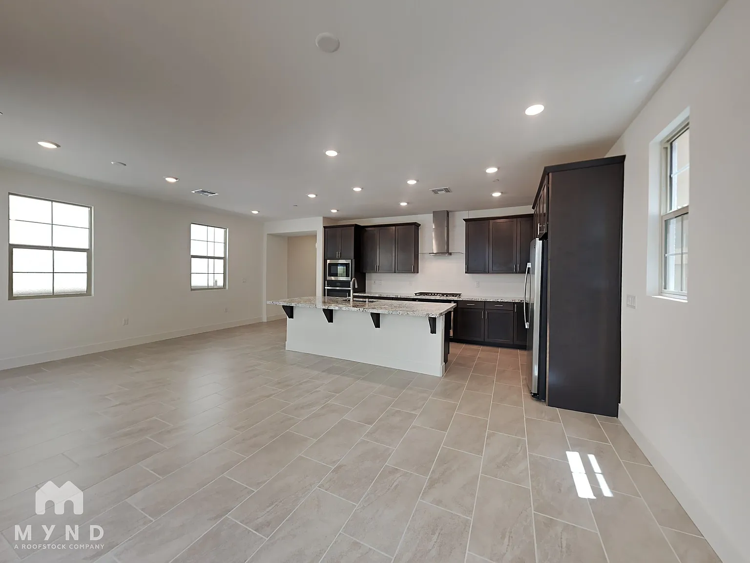 5 bed, 3.0 bath, 2140 sqft, $3,245 — Photo 3