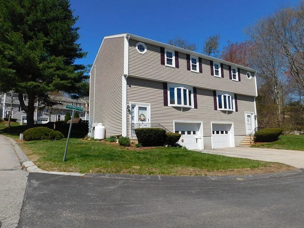 5 Lexington Rd — Photo 1