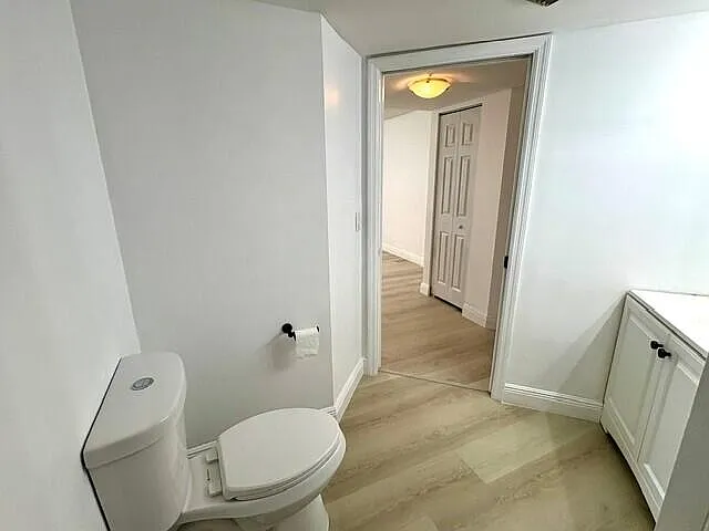 100 Crestwood Ct N #108 — Photo 16
