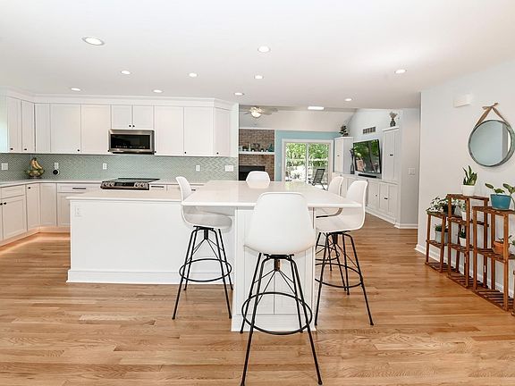 5th image of 8078 Pineterrace Dr