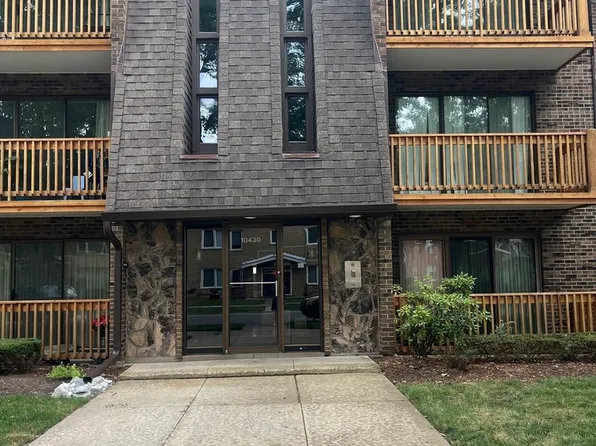 10430 S Keating Ave APT B6, Oak Lawn, IL 60453