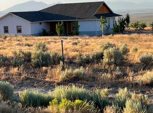 6445 Sparrows Song Dr, Winnemucca, NV 89445