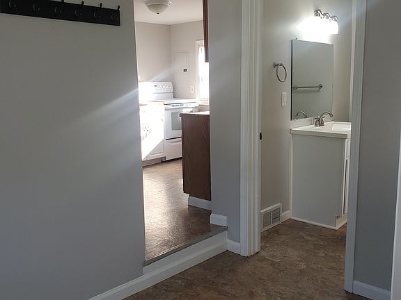 5th image of 5776 Lakeview St