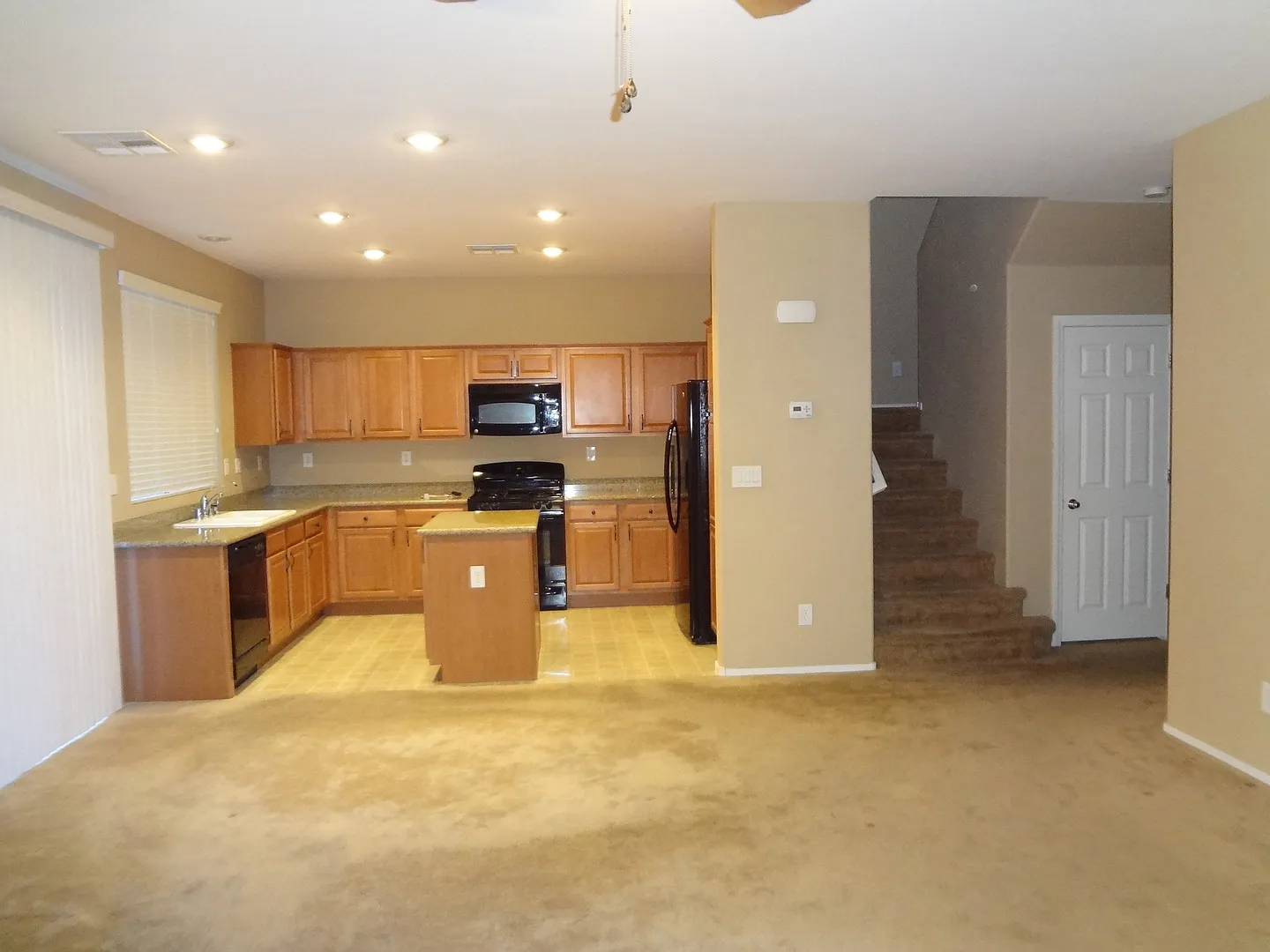 Beautiful 2,022 Sq. Ft. Home Has 4 Bedroom, 2.5 Bathroom , 2 Car Garage — Photo 4