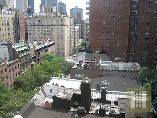 Rented by Halstead Real Estate | media 16