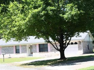 309 Scott St, Mena, AR 71953