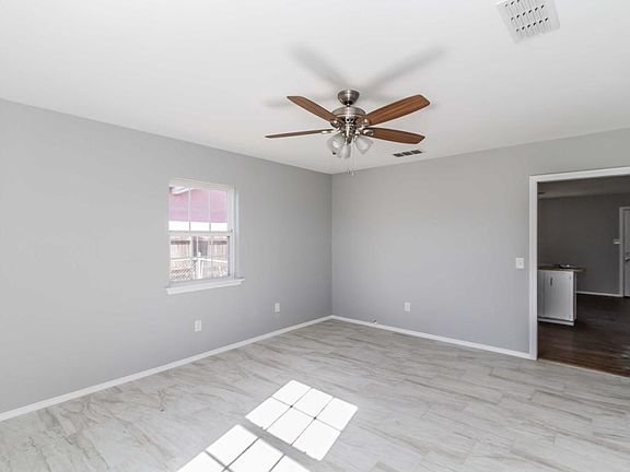 3rd image of 3618 NE 16th Ave