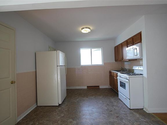 5th image of 3709 Herbert Ave