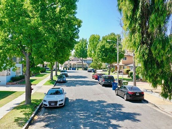 4th image of 639 E Howland Dr #2