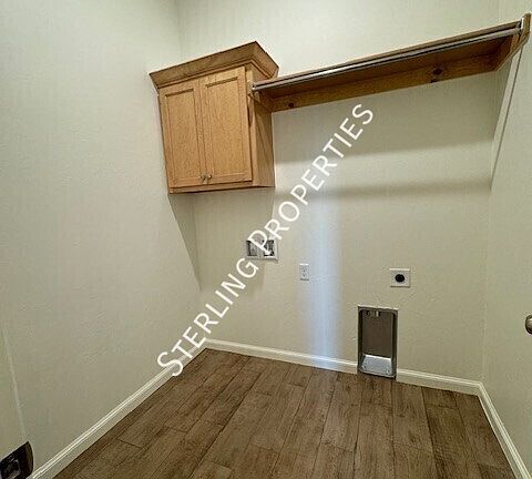 4th image of 13600 Grass Plain Ave