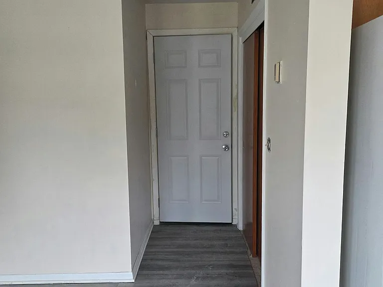 409 N 1st St #3 — Photo 4