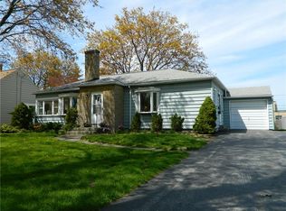 454 Barry Rd, Rochester, NY 14617