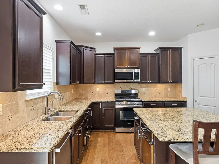 721 Tyler Way — Photo 13