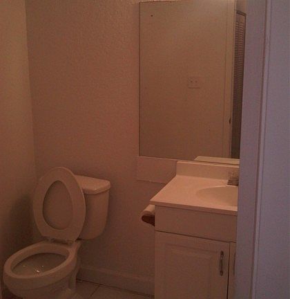 3rd image of 21004 NW 39th Ave