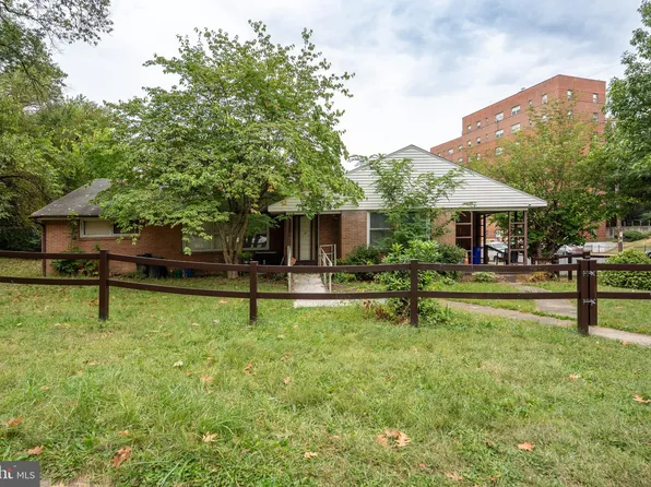 2333 Market St, Harrisburg, PA 17103