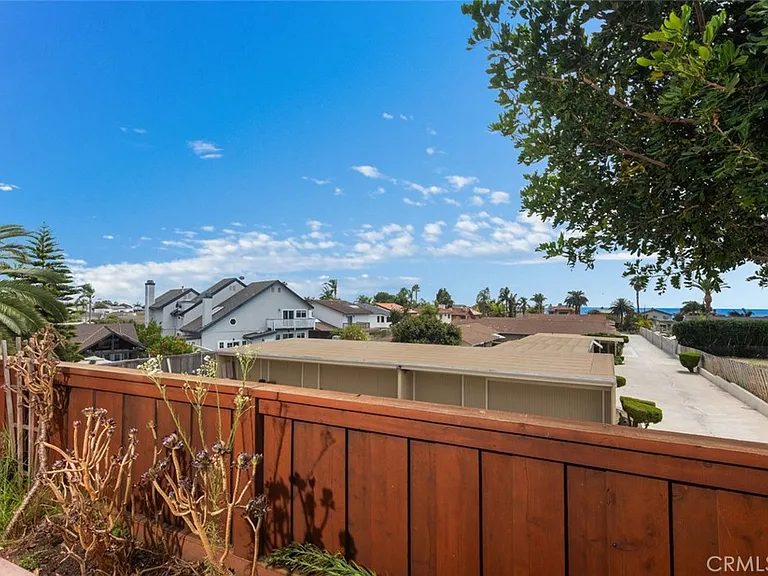 3331 Calle La Veta — Photo 41