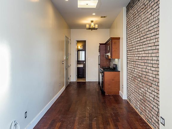 004_126_grattan_street_4r-7