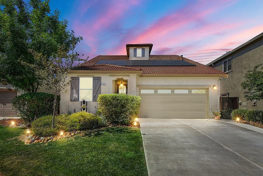 4036 Branigan Lake Way photo 1