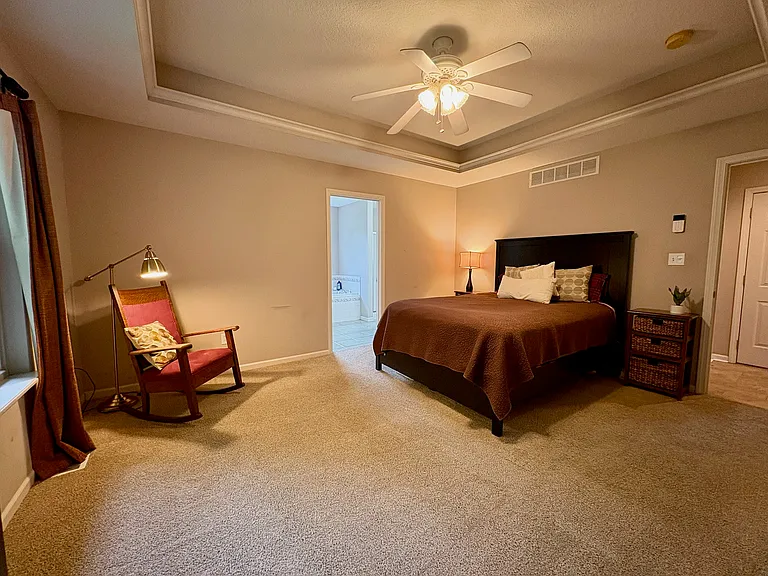 Bedroom 1: Master Bedroom (Main Level)