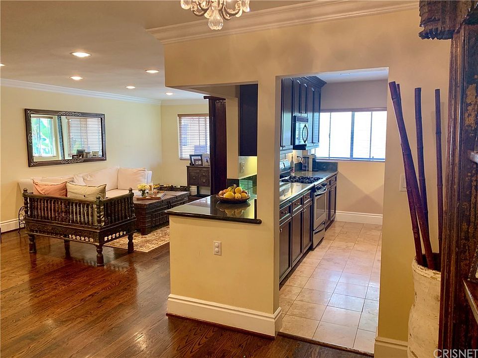 1st image of 14934 Dickens St APT 14