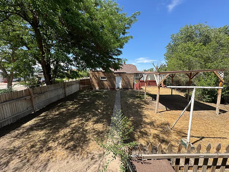 717 Minnequa Ave — Photo 7