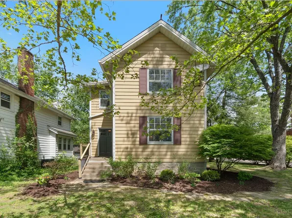 6606 Murray Ave, Cincinnati, OH 45227