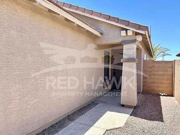 3rd image of 38564 N La Grange Ln