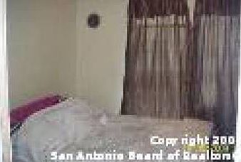 4th image of 906 W Mariposa Dr