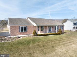 180 Blarney Ln, Centre Hall, PA