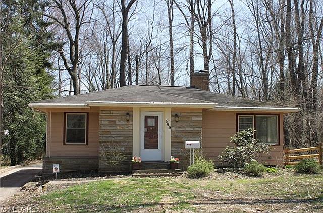 1st image of 599 Woodside Dr
