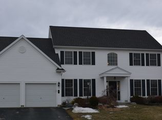 12 Ridgefield Way, Watervliet, NY 12189