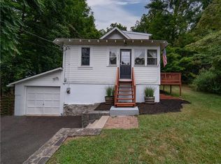 1037 Lakeside Rd, Southbury, CT 06488