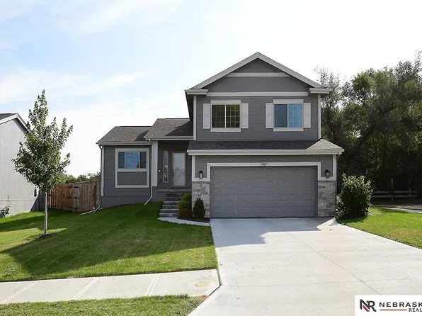 7805 N 81st St, Omaha, NE 68122