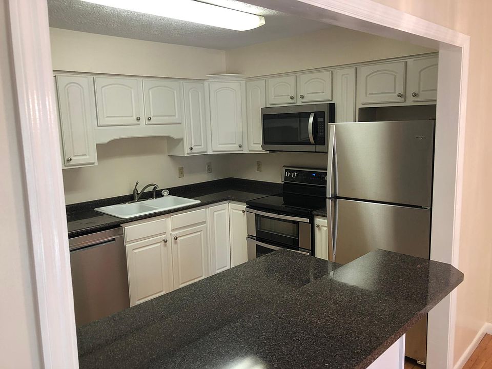 Kitchen- All new appliances. Double oven, quiet Dishwasher, Microwave and Fridge.