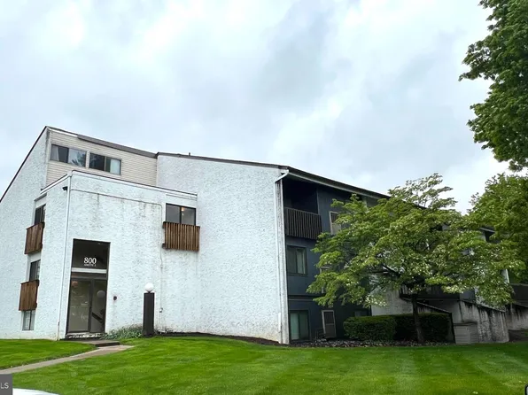 800 Stratford Dr APT 22, State College, PA 16801