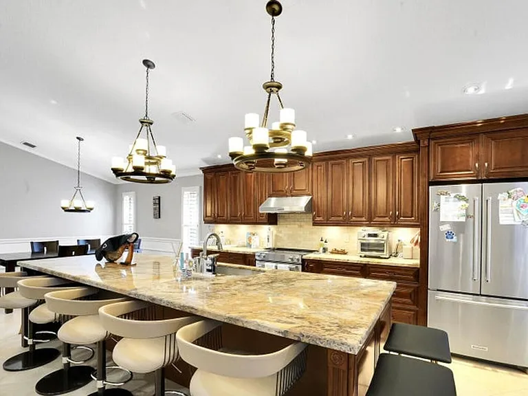 2208 Soundings Ct — Photo 4