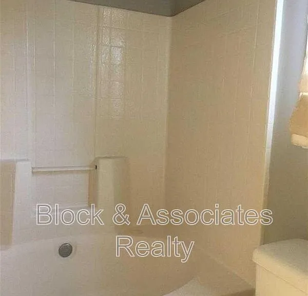 211 Aqua Marine Ln — Photo 8