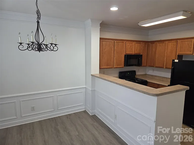 109 Chawton Ln — Photo 5