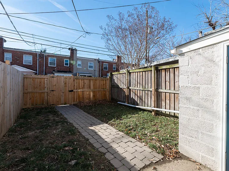 3351 Clay Pl NE — Photo 13