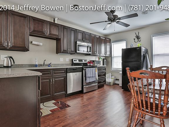 2nd image of 216 Everett St