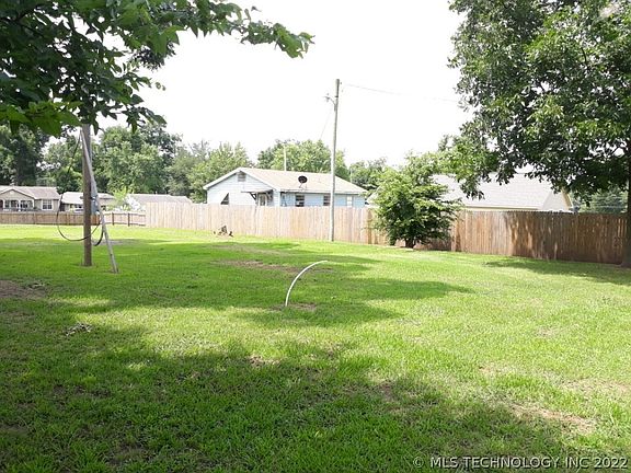 4th image of 335 W Cypress St