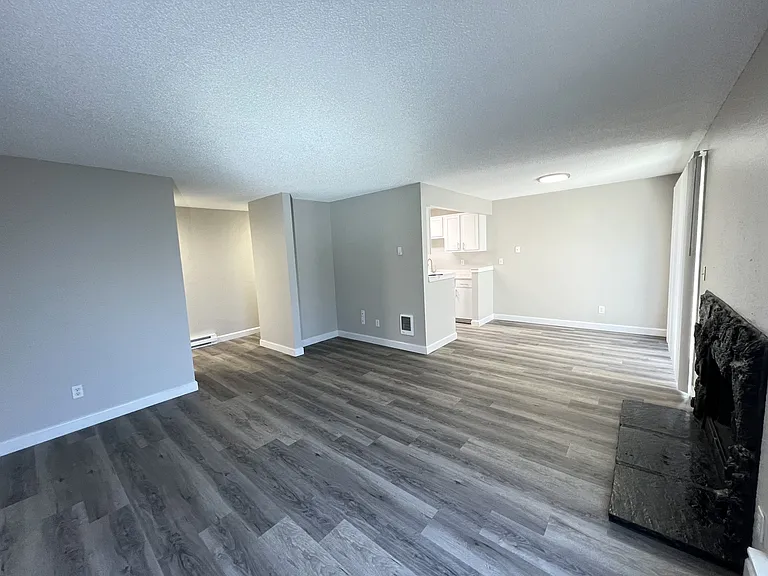 2440 62nd Ave E #B — Photo 1