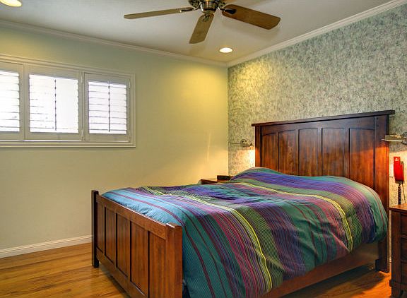 5th image of 2478 Meridian Ave