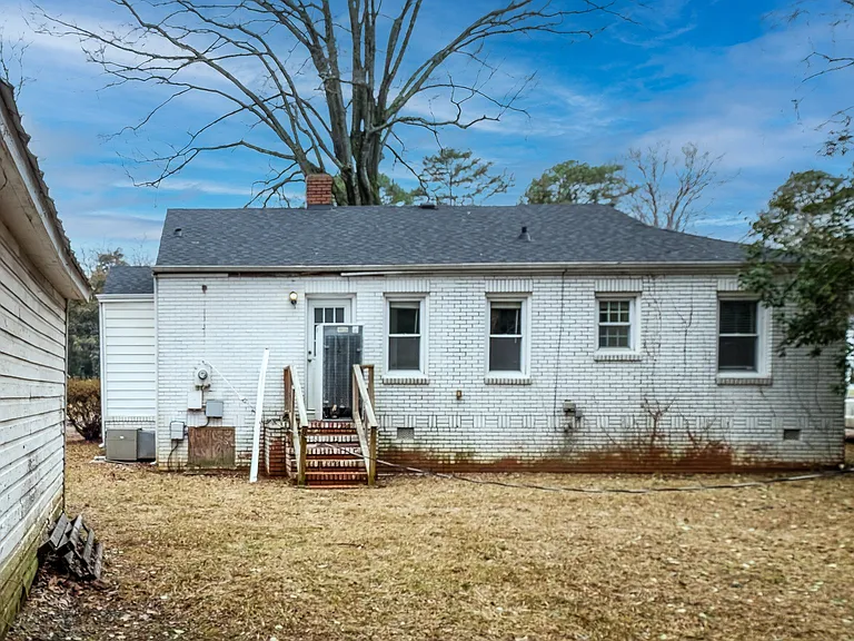 3030 Marlowe Ave — Photo 36
