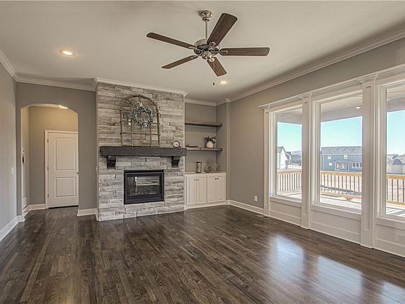 5th image of 4809 NE 105th St