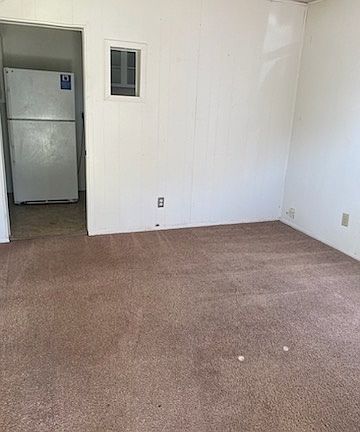 4th image of 700 S Avenue A