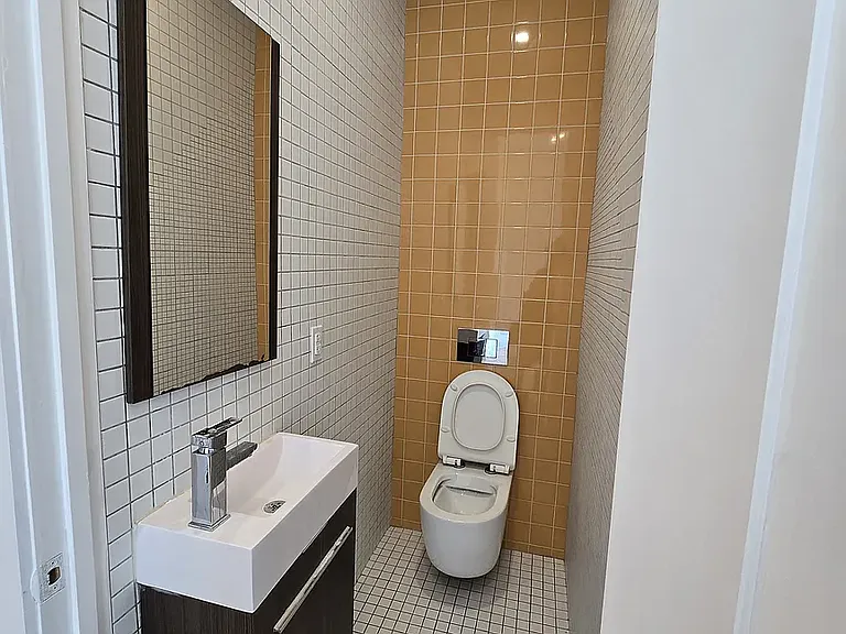 127 Troutman St #2B — Photo 14