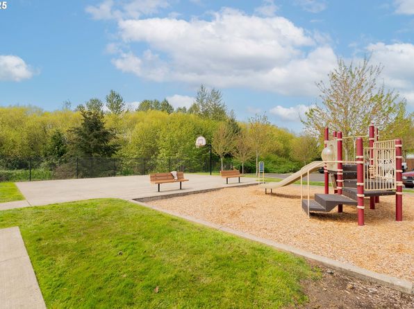 122 N 43rd Pl, Ridgefield, WA 98642